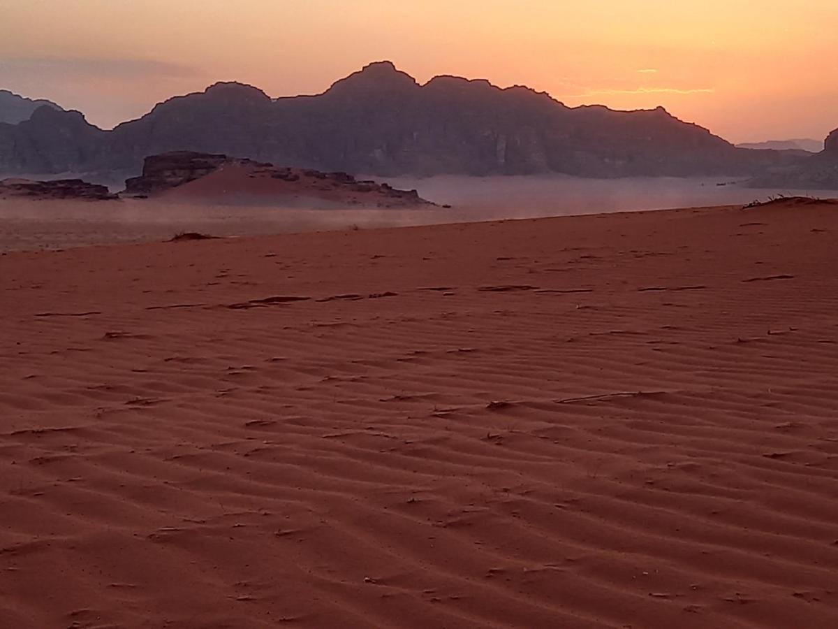 Hala Rum Camp Wadi Rum Exteriör bild